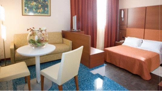 Hotel Mareschi Palace Novara Cameră foto